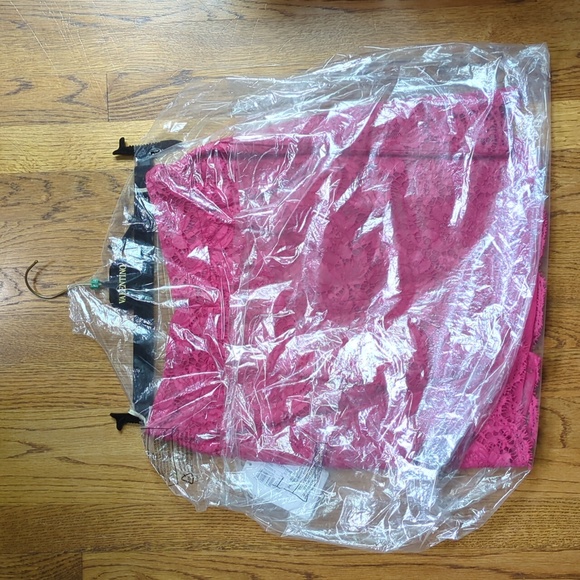 NWT $2145 Valentino Lace Pleated Skirt In Fuchsia Size EU 40, US Women's 4 - Picture 7 of 7